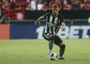 LUÍS CASTRO EM BUSCA DE EQUILÍBRIO NO BOTAFOGO