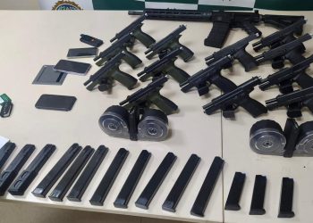 PRF APREENDE ARSENAL DE GUERRA EM SEROPÉDICA