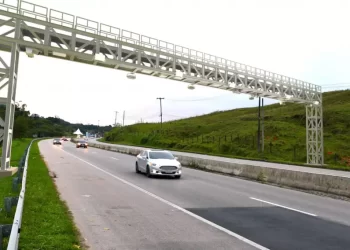 MOTORISTAS PODERÃO PAGAR PEDÁGIO NO SISTEMA ‘FREE FLOW’ NA RIO-SANTOS