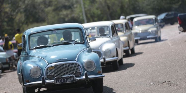 ANGRA PROMOVE ENCONTRO DE CARROS ANTIGOS NESTE FINAL DE SEMANA