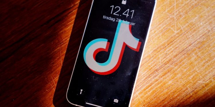 CASA BRANCA DÁ PRAZO DE 30 DIAS PARA QUE TIKTOK SEJA RETIRADO DOS DISPOSITIVOS ELETRÔNICOS DO GOVERNO
