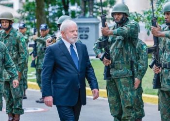 EXÉRCITO MINIMIZA DEPOIMENTOS A PF: O FOCO É APAGAR INCÊNDIO COM LULA