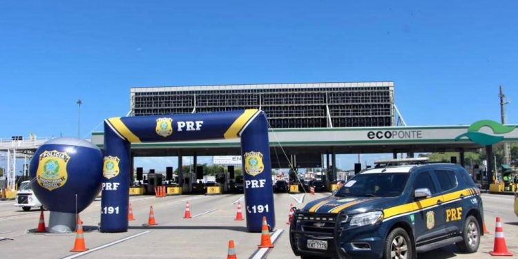 NÚMERO DE ACIDENTES NA VIA DUTRA REDUZ MAIS DE 60% NO FERIADÃO
