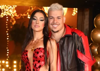 NETA DE GRETCHEN, BIA MIRANDA COMEMORA 19 ANOS COM MUITA OSTENTAÇÃO