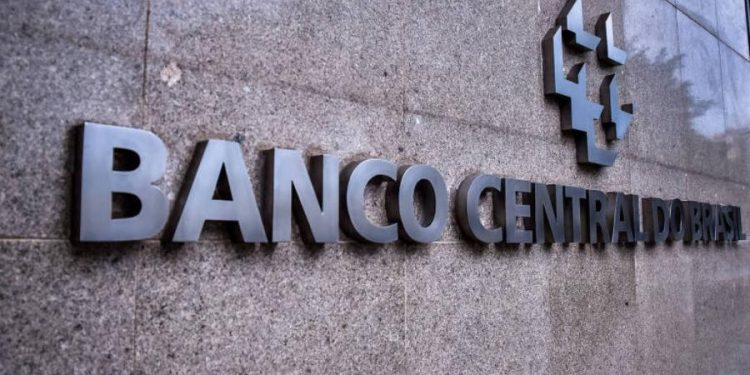 PRÉVIA DO PIB DO BC APONTA CRESCIMENTO DE 3,3% EM FEVEREIRO