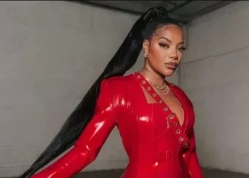 LUDMILLA FAZ 28 ANOS COM FESTÃO
