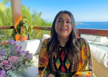 PRETA GIL REAPARECE E REVELA QUE PASSOU POR CHOQUE SÉPTICO