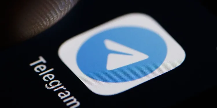 TELEGRAM REBATE DINO E DIZ QUE GOVERNO ACUSOU EMPRESA ANTES DE FORMALIZAR PEDIDO DE DADOS