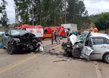ACIDENTE GRAVE NA MG-133 MATA TRÊS PESSOAS, EM RIO POMBA