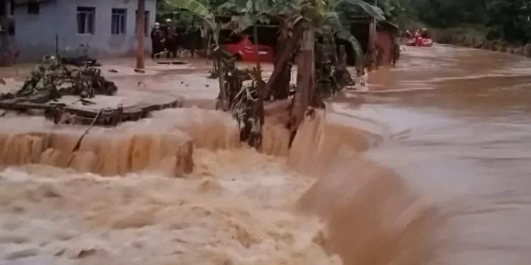 SOBE PARA 41 NÚMERO DE CIDADES EM EMERGÊNCIA OU CALAMIDADE EM MG