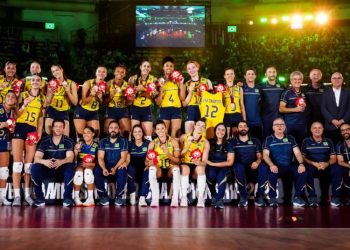 BRASIL SOFRE, MAS VENCE JAPÃO NO TIE-BREAK E CONQUISTA BRONZE NO MUNDIAL
